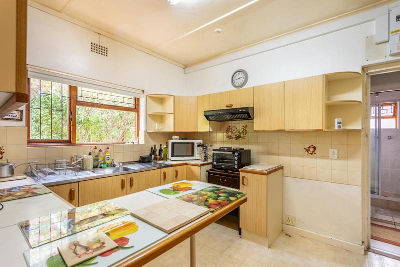 5 Bedroom Property for Sale in Pinelands Western Cape